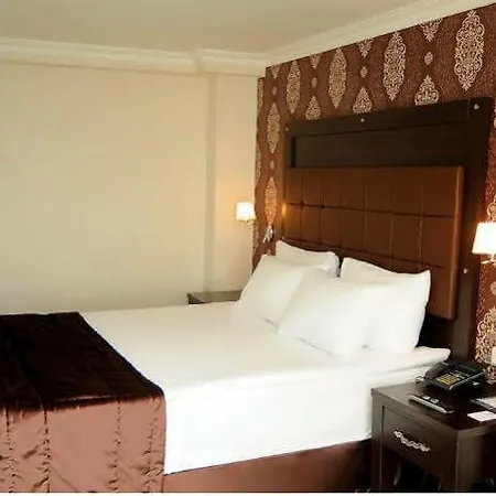 Express Elite Kucukyali 4*